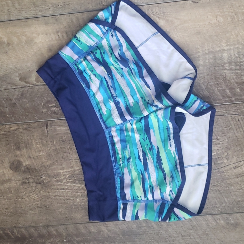 Lululemon shorts Seven Wonders Multi/ Hero Blue